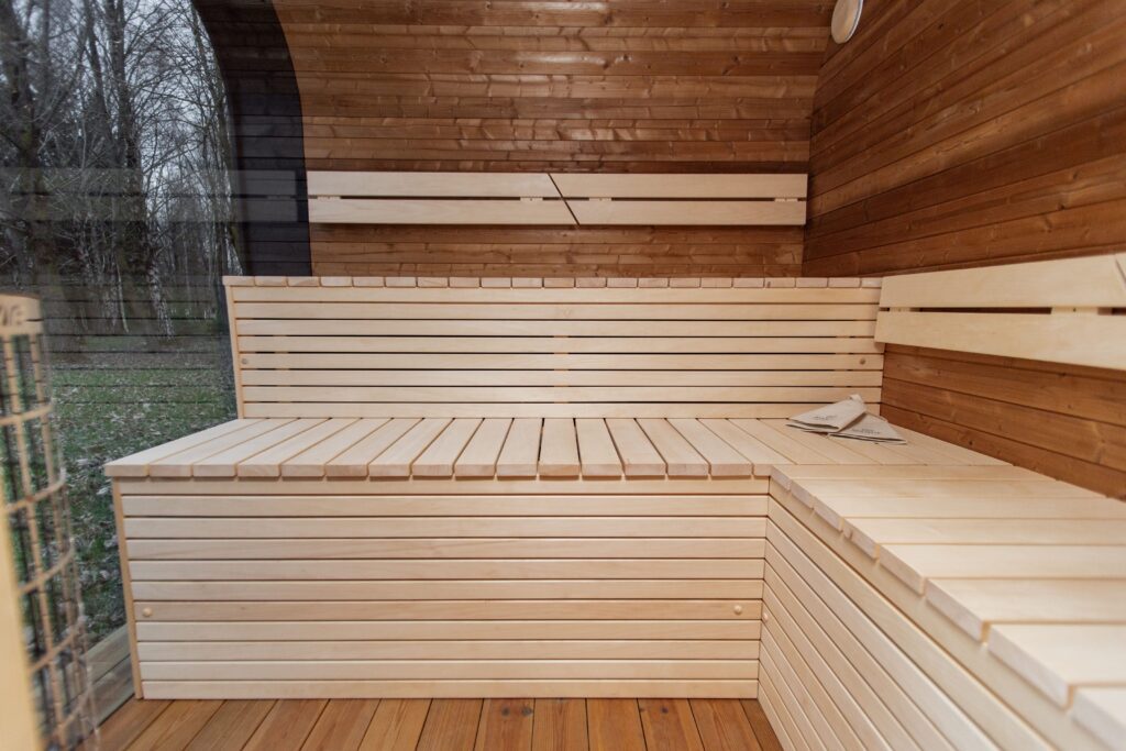 LUX – VIP-Sauna mit Vorraum 245×340