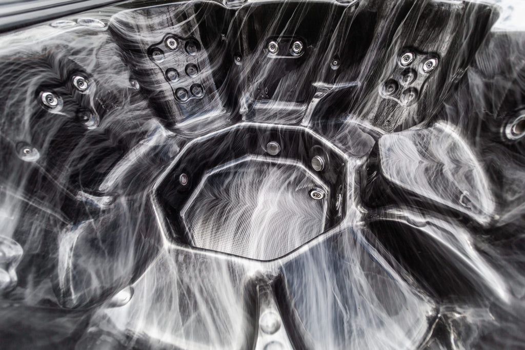 Quadratischer Acryl-Whirlpool (mit Außenheizung) 220×220 mm – Fichtenholz