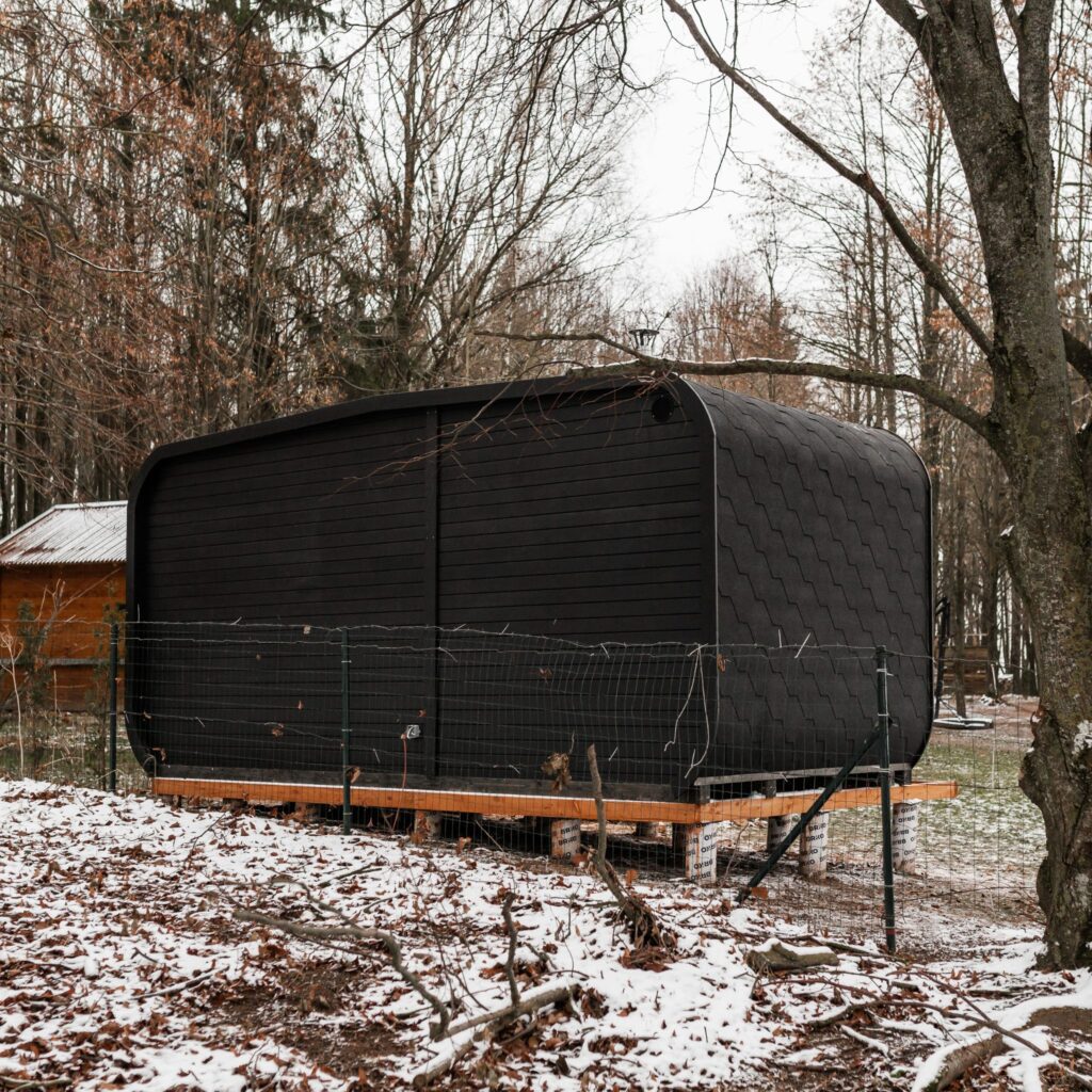 2-in-1 LUX Sauna + Whirlpool