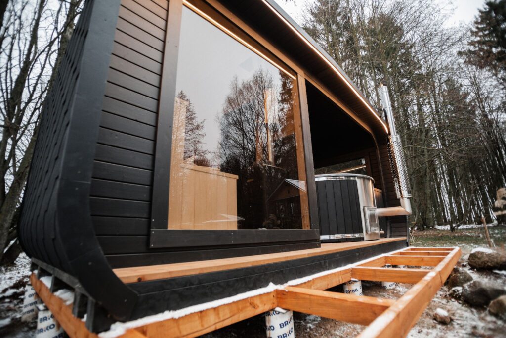 2-in-1 LUX Sauna + Whirlpool