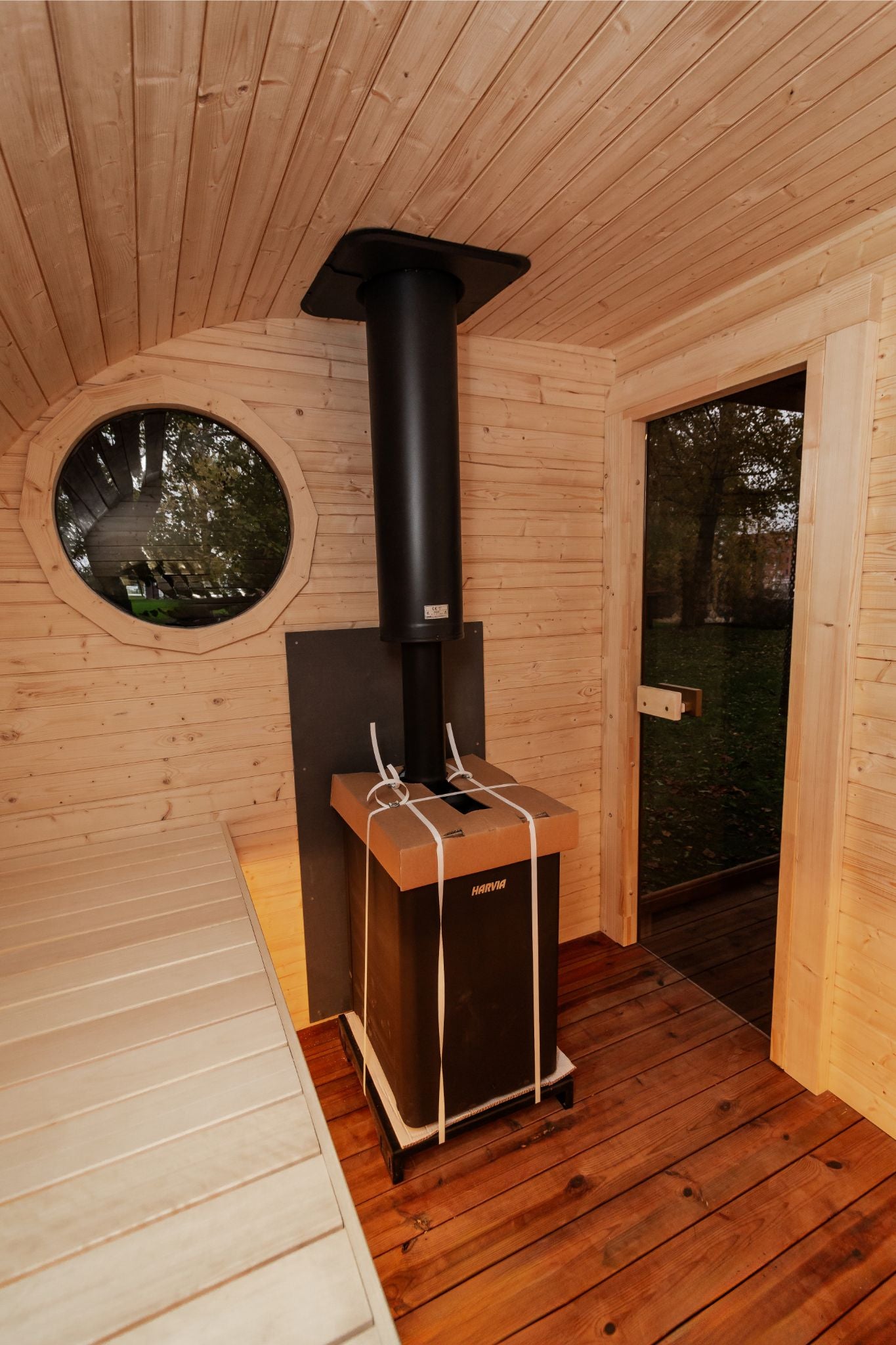 2-in-1 Oasis Sauna + Whirlpool