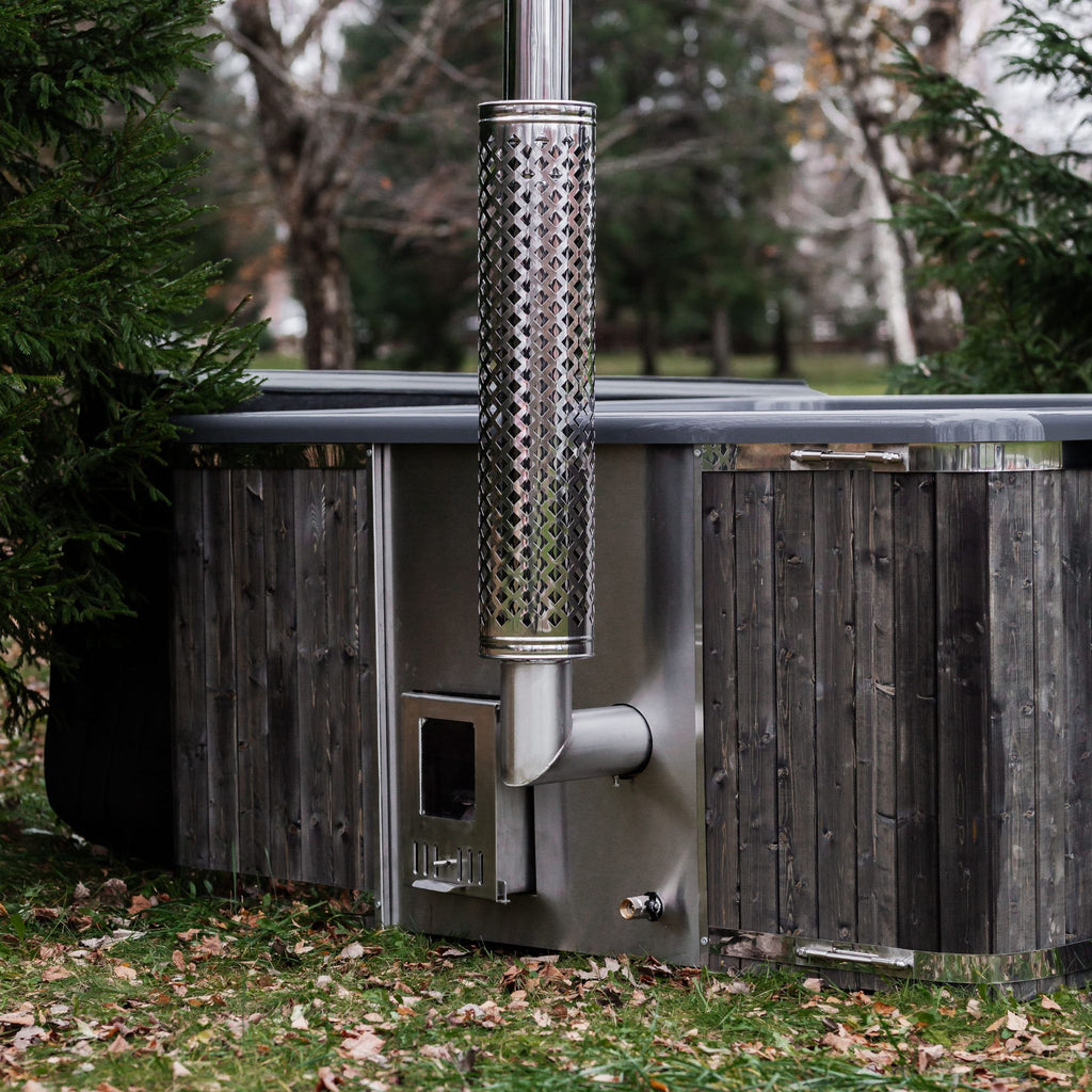 Quadratischer Whirlpool aus Fiberglas (mit integrierter Heizung) 220×220 – Verkleidung aus WPC-Kunststoff