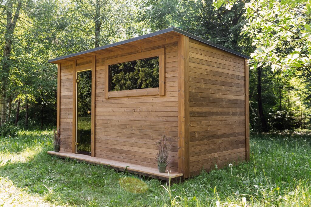 Quadratische Sauna (400 x 240 cm) mit Vorsauna