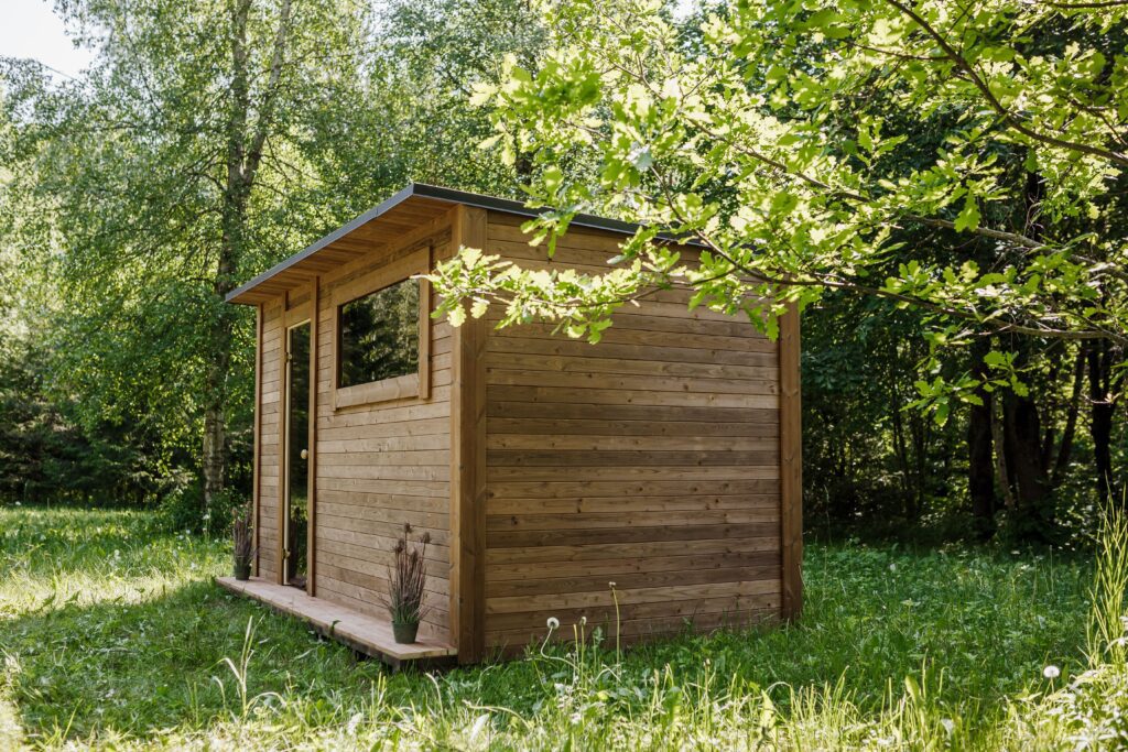 Quadratische Sauna (400 x 240 cm) mit Vorsauna