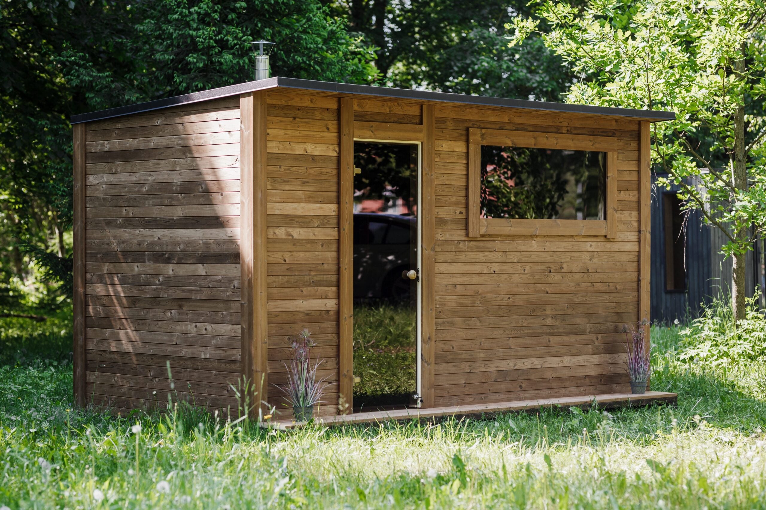 Quadratische Sauna (400 x 240 cm) mit Vorsauna