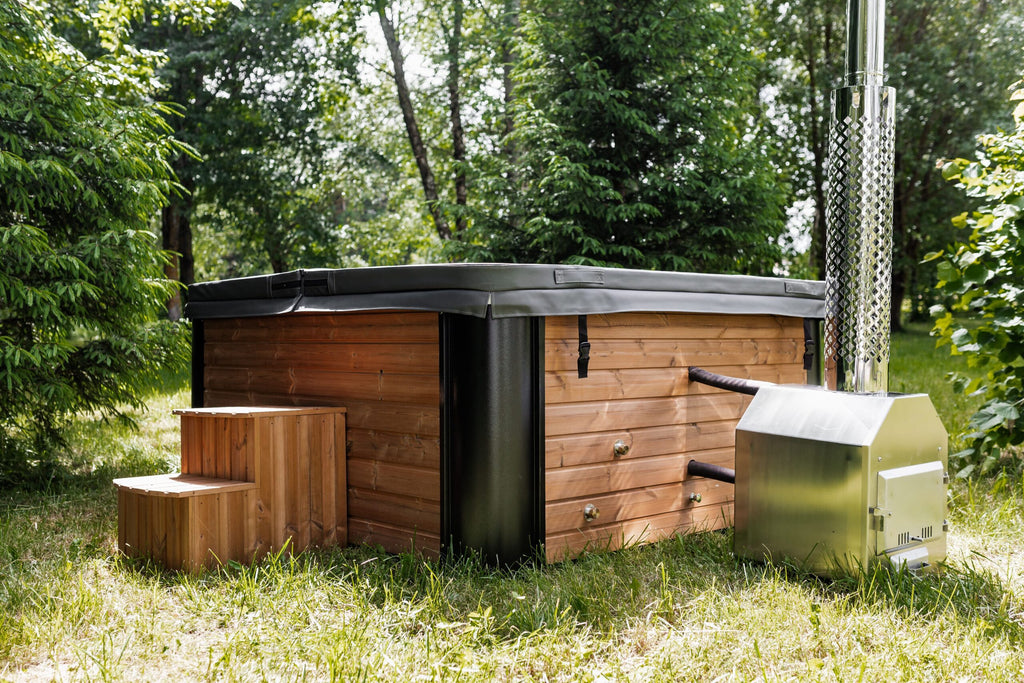 Quadratischer Acryl-Whirlpool (mit Außenheizung) 220×220 mm – Fichtenholz