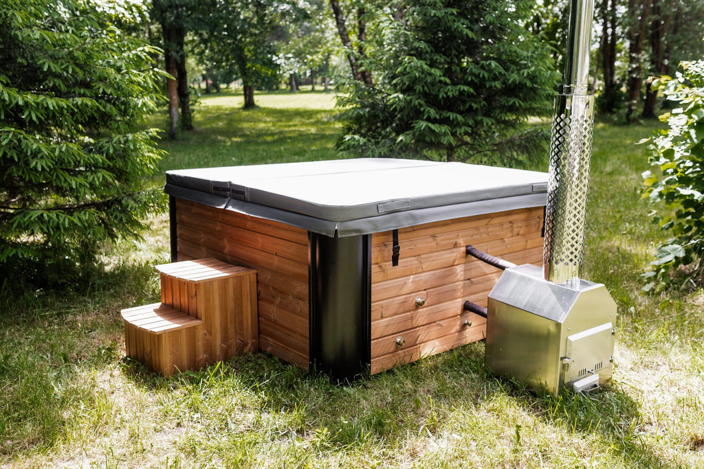 Quadratischer Acryl-Whirlpool (mit Außenheizung) 220×220 mm – Fichtenholz