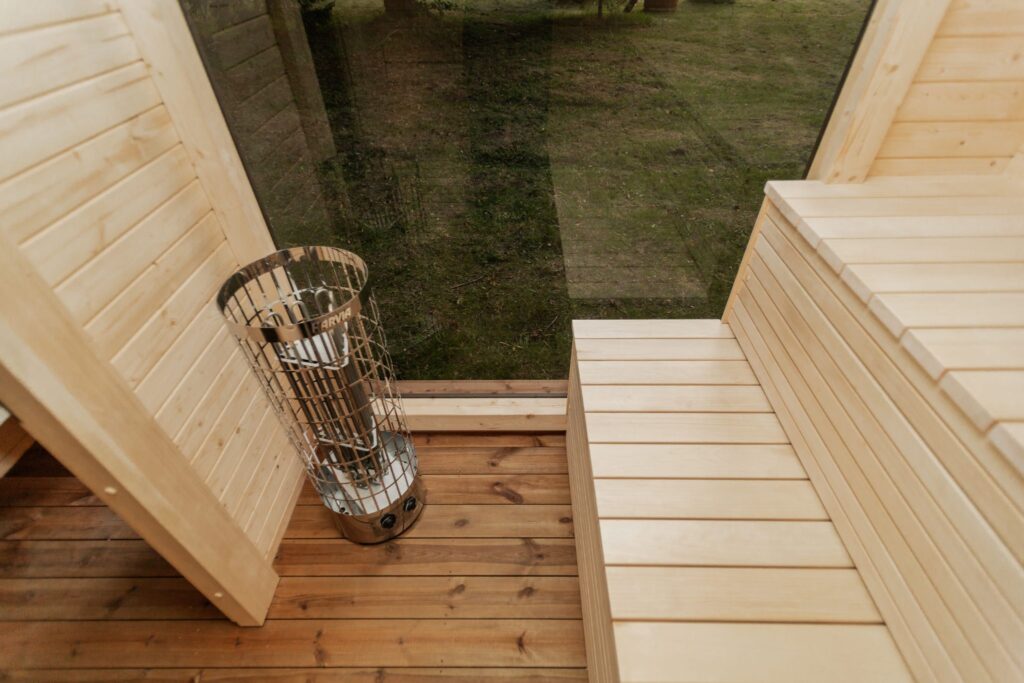 LUX Sauna mit Vorraum 245×500
