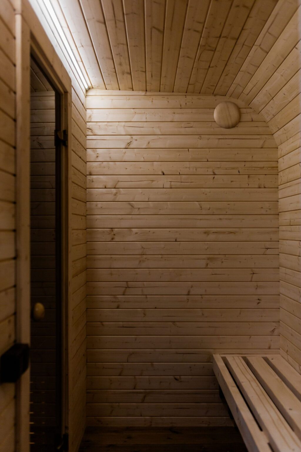 LUX Sauna mit Vorraum 245×500