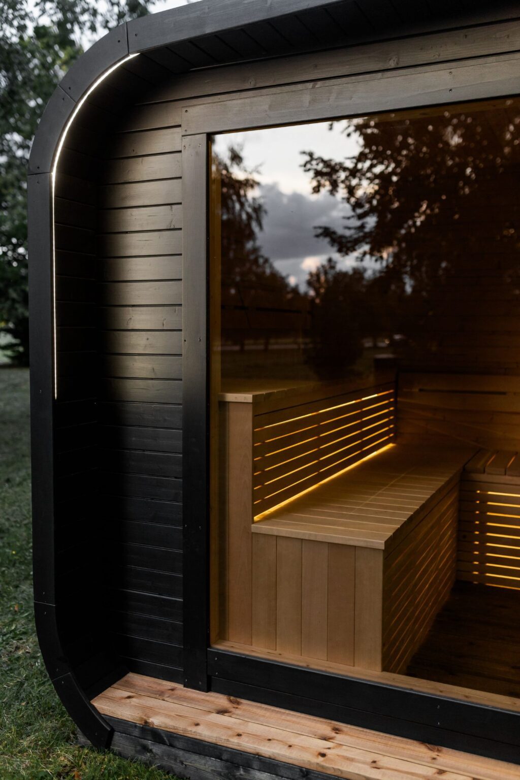 LUX Sauna mit Vorraum 245×500