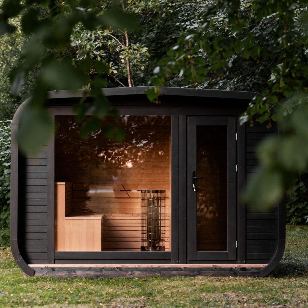 LUX Sauna mit Vorraum 245×600