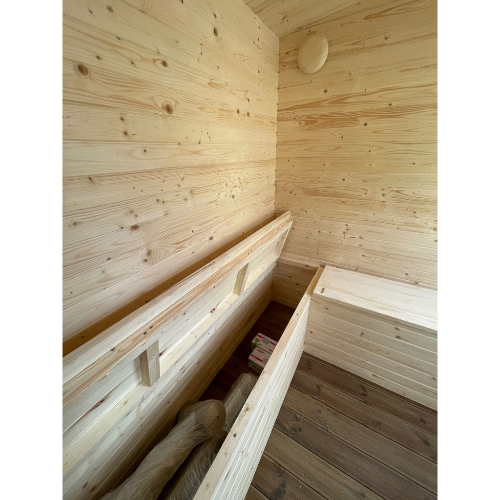 Quadratische Sauna (400 x 240 cm) mit Vorsauna