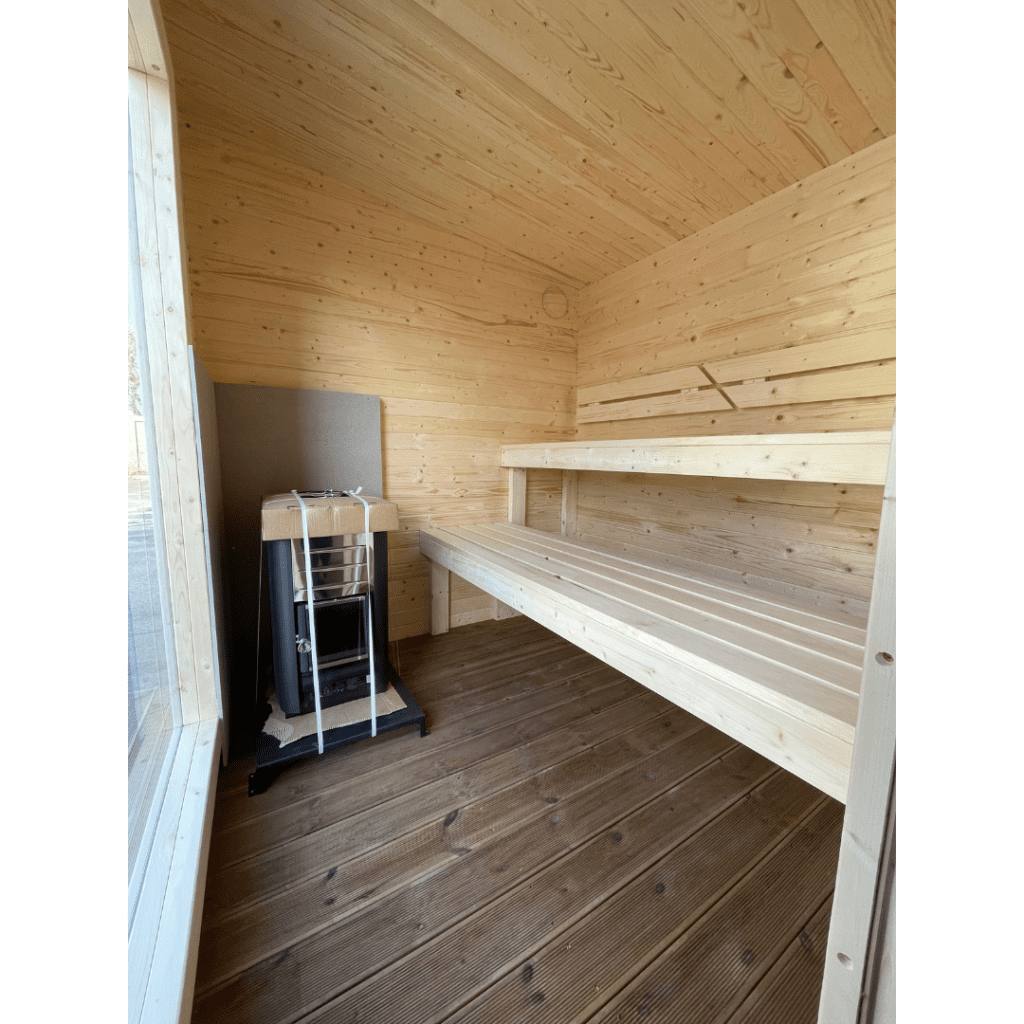 Quadratische Sauna (400 x 240 cm) mit Vorsauna