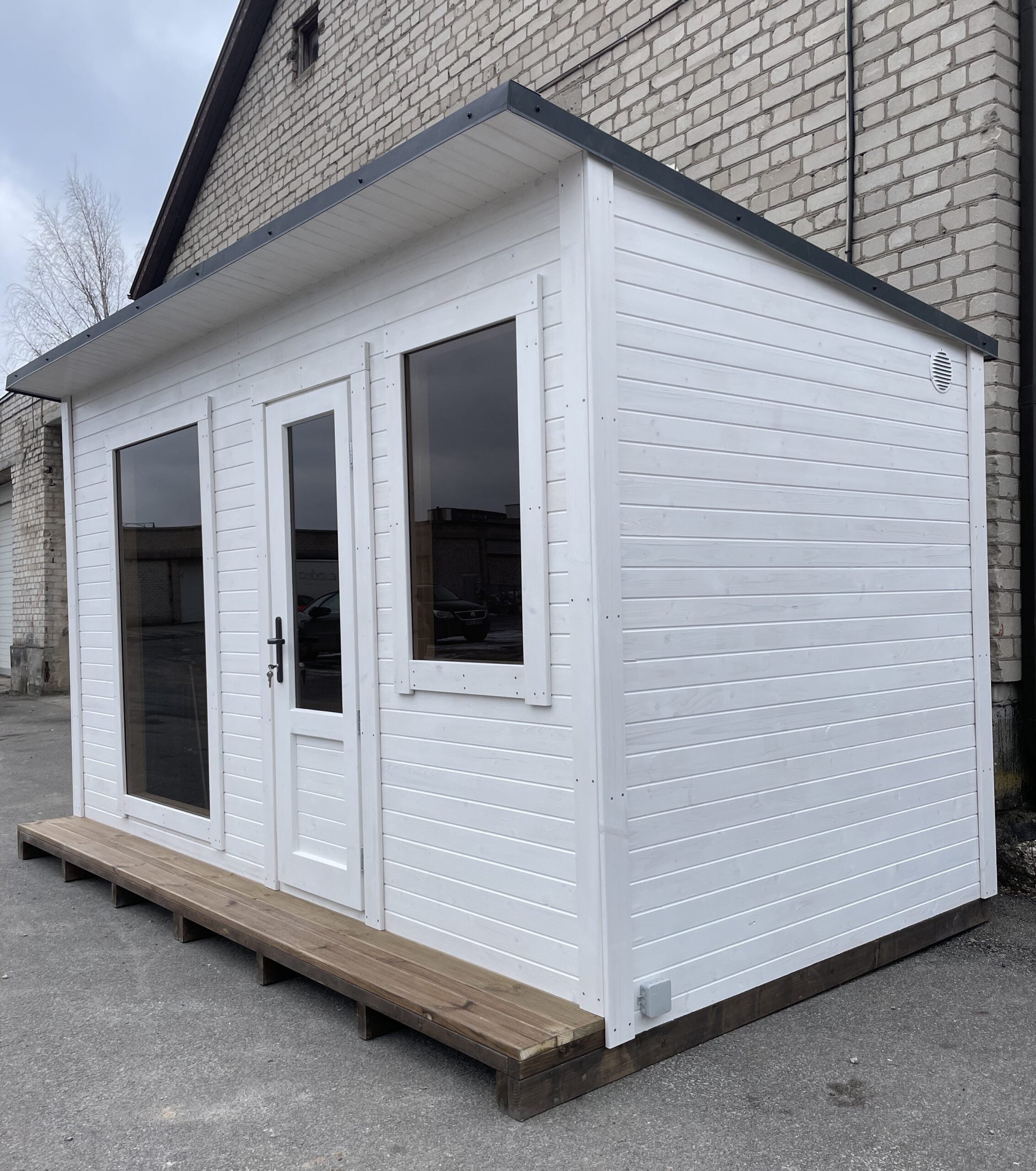 Quadratische Sauna (400 x 240 cm) mit Vorsauna